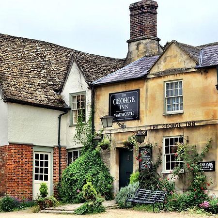 The George Inn - Lacock Bagian luar foto