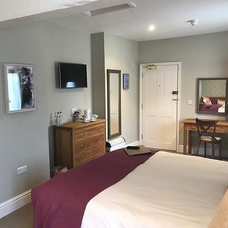 The George Inn - Lacock Bagian luar foto